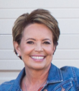 Lisa Scarpinato Turning Hunger into Hope – Lisa Scarpinato image